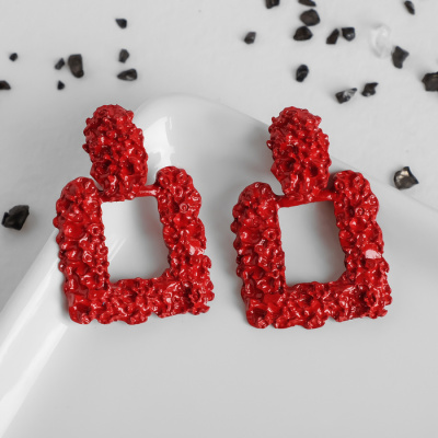 СЕРЬГИ МЕТАЛЛ КАРИБЫ КВАДРАТ ЦВЕТ КРАСНЫЙ фото в интернет-аптеке Склад Лекарств