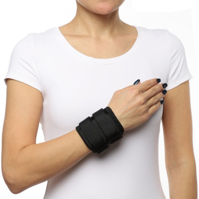 БАНДАЖ Д/ЛУЧЕЗАПЯСТНОГО СУСТАВА ЧЕРНЫЙ №1 F-190/КРЕЙТ/ фото в интернет-аптеке Склад Лекарств