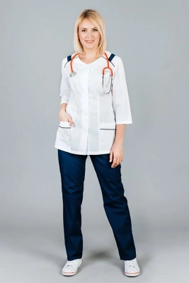 КОСТЮМ МЕДИЦИНСКИЙ ЖЕНСКИЙ DOCTOR BIG 4-67-01-3 ТС 3/4 РУК ПУГ 56Р фото в интернет-аптеке Склад Лекарств